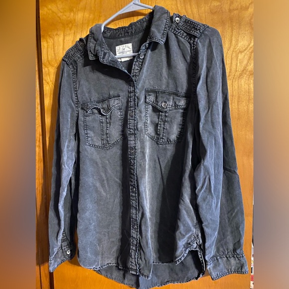 American Eagle Outfitters Tops - American Eagle size M black button down